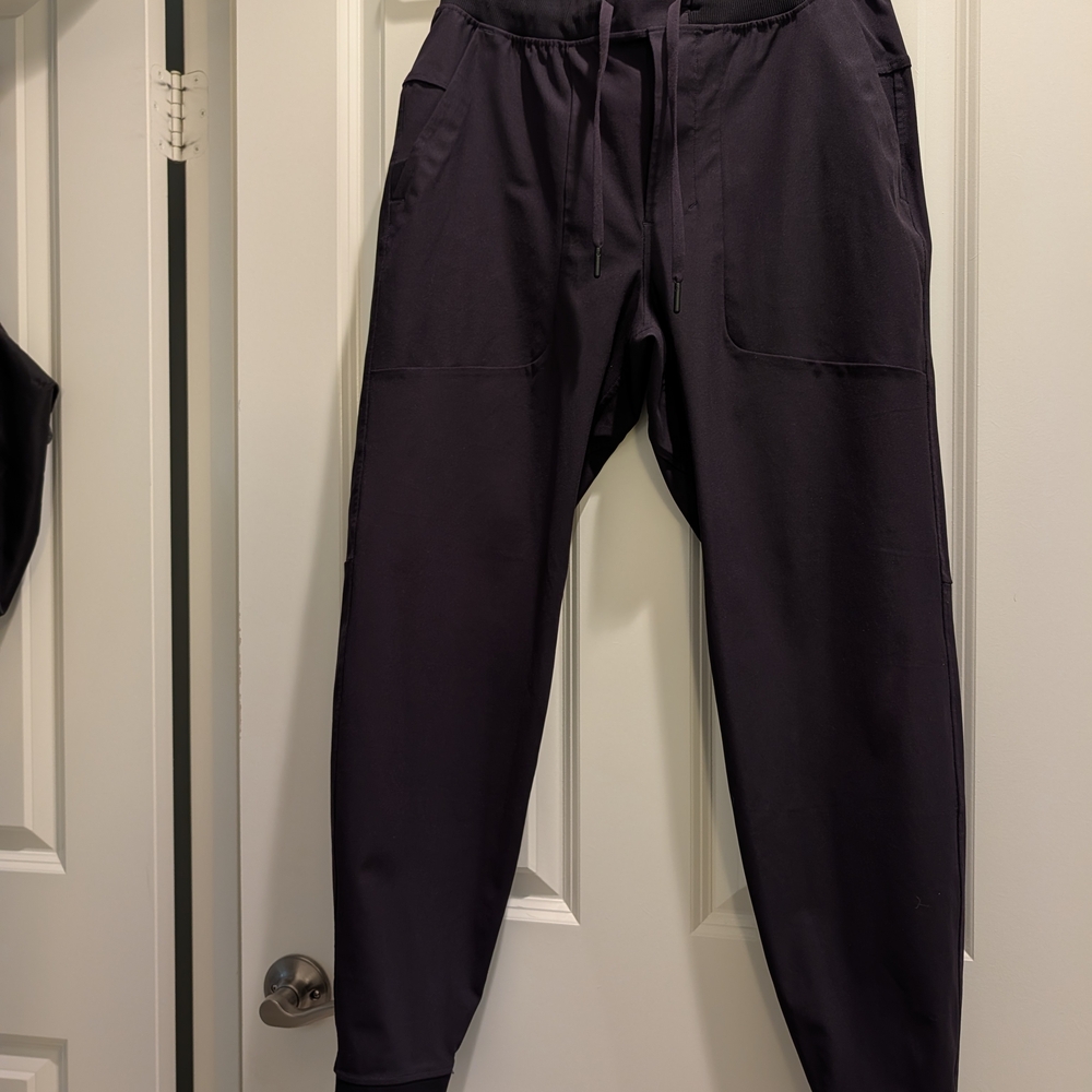 Lululemon ABC Men's Jogger Shorter Pants